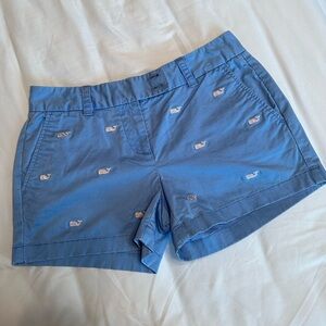 Vineyard Vines women's shorts size 0 light blue with light pink whale pattern